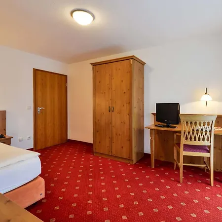 Huber Am Hotel