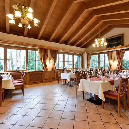Huber Am Hotel