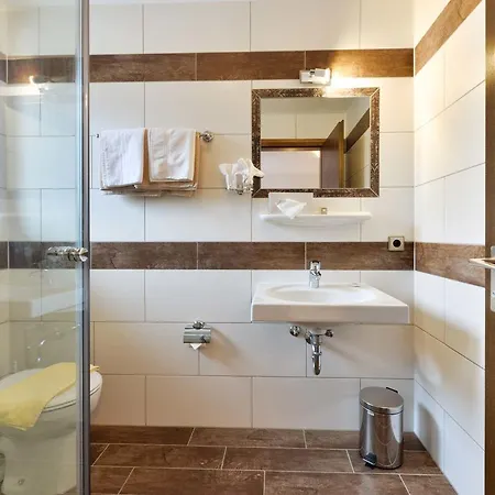 Hotel Huber Am 3*