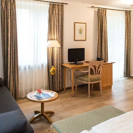 Huber Am Hotel
